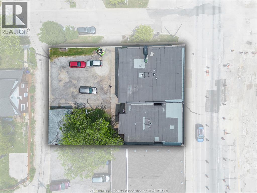 1602-1620 UNIVERSITY AVENUE West