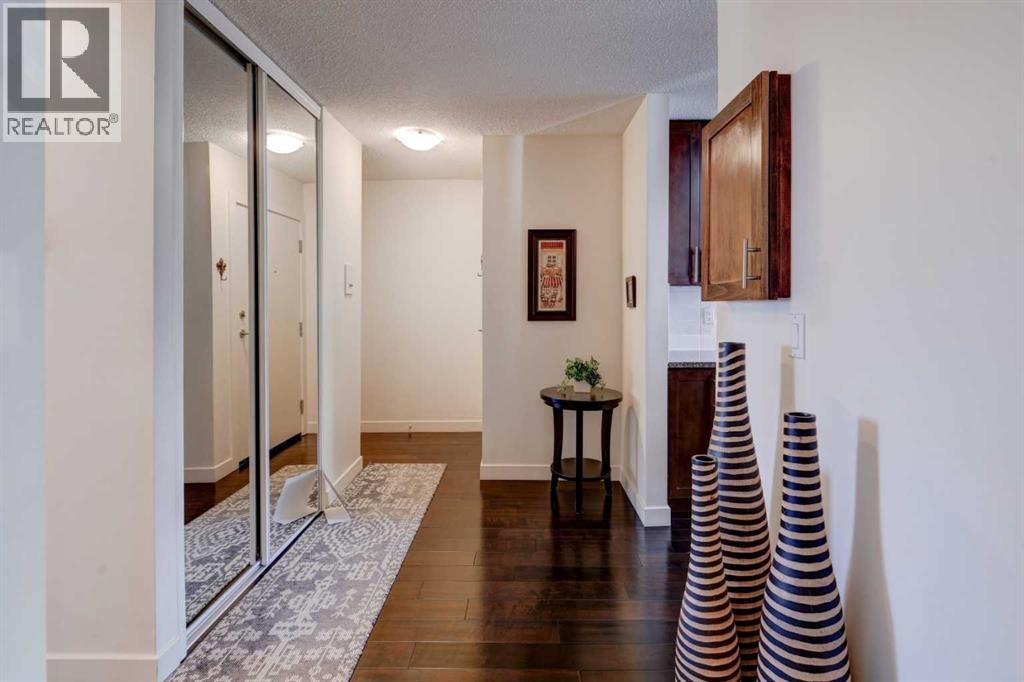 303, 4455D Greenview Drive NE