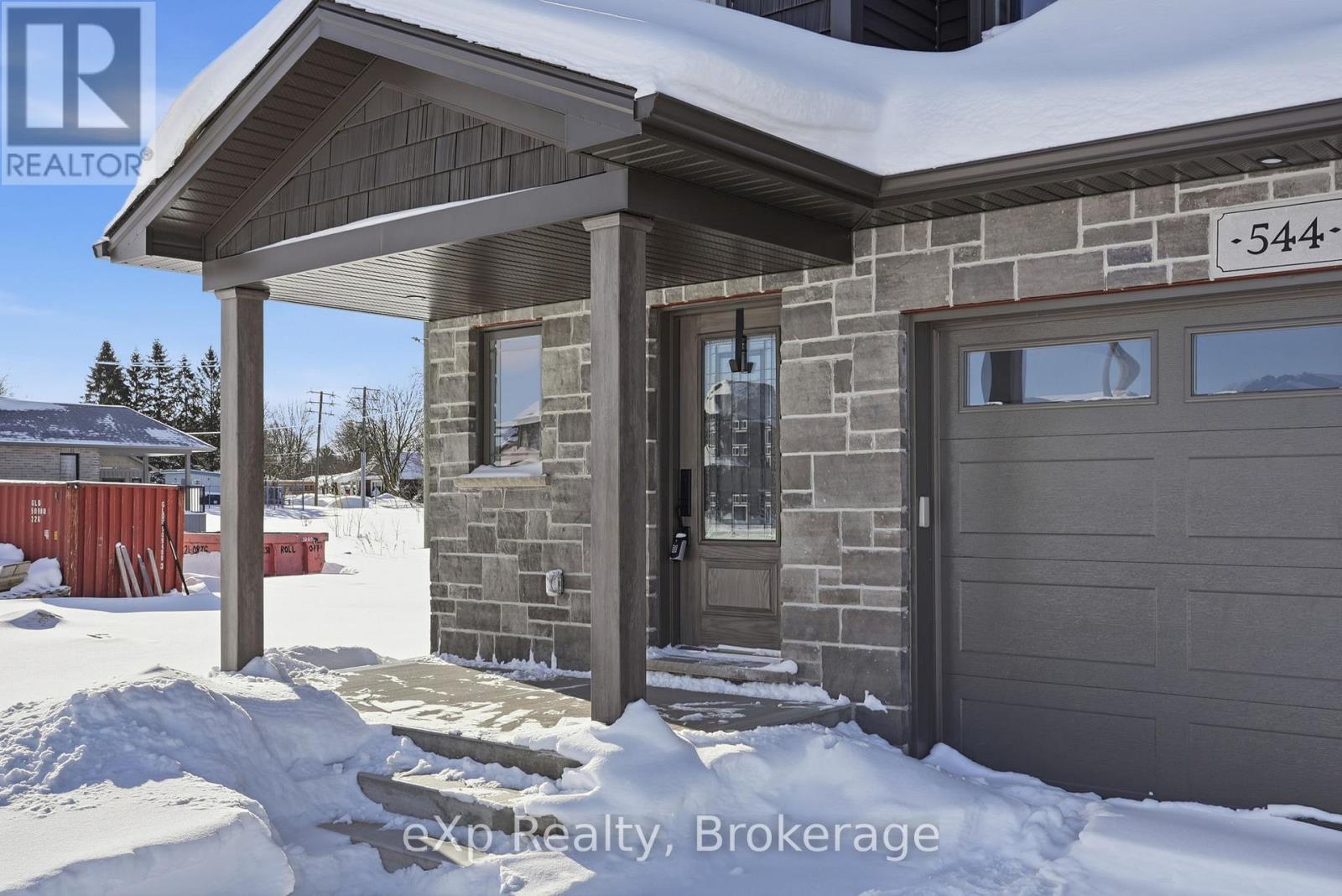 544 NEWFOUNDLAND STREET