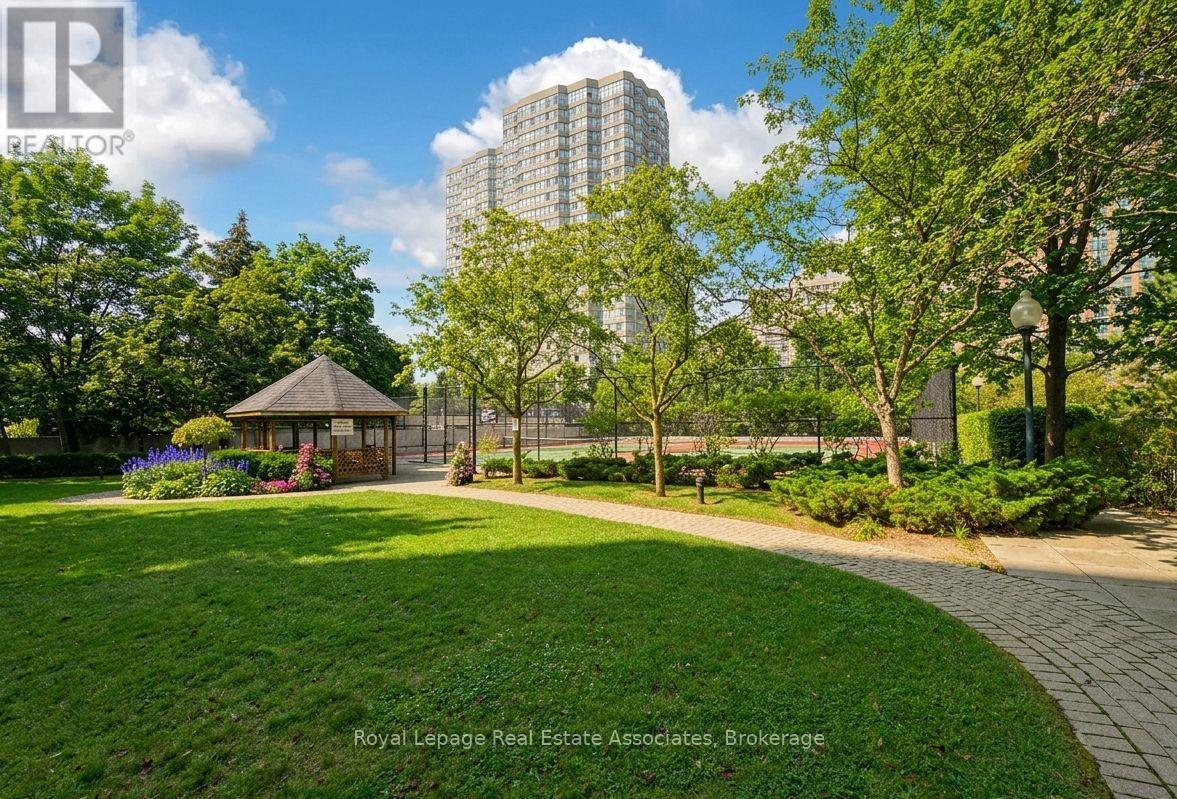 511 - 55 ELM DRIVE W