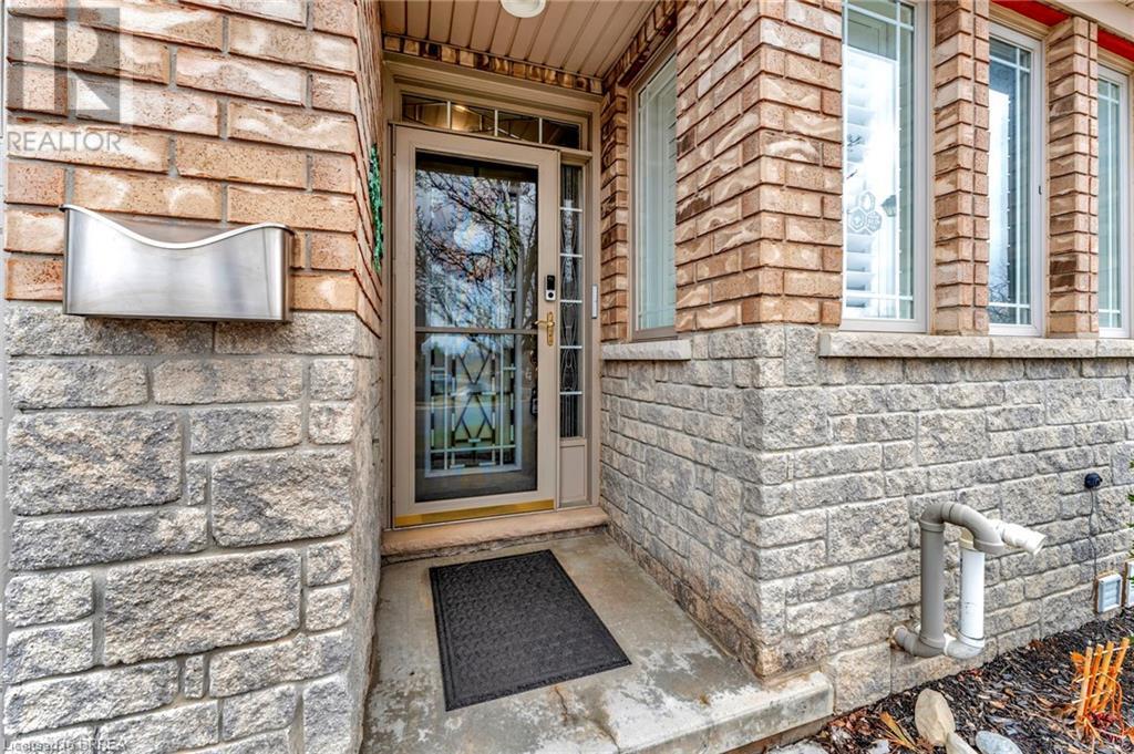 10 COBBLESTONE DRIVE Unit# 2