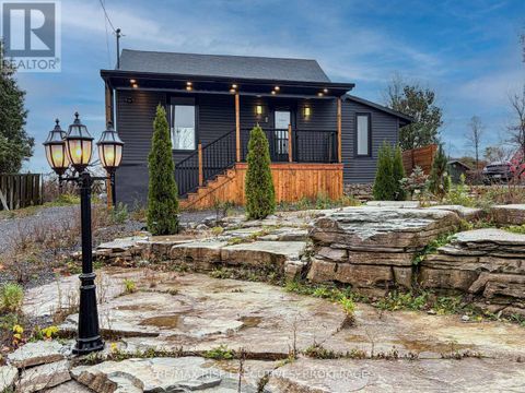 10 GREER STREET Kingston (Rideau) ON K7K2V9