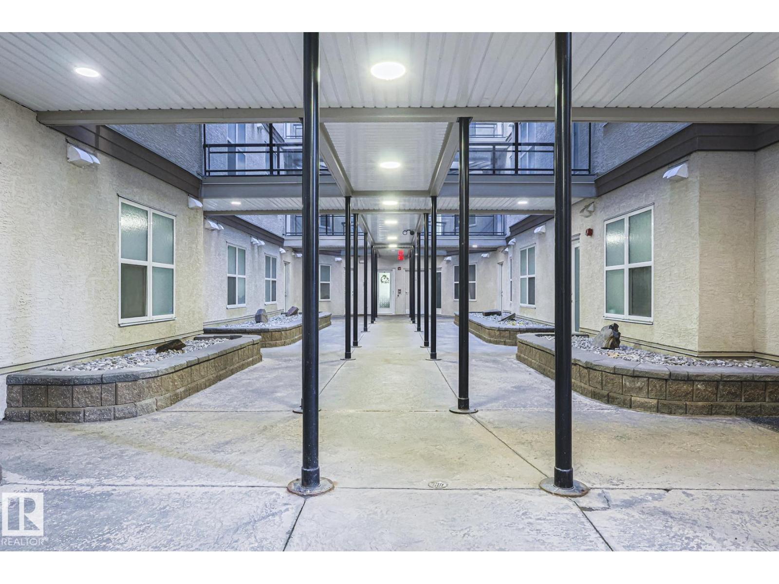 #100 4835 104A ST NW NW