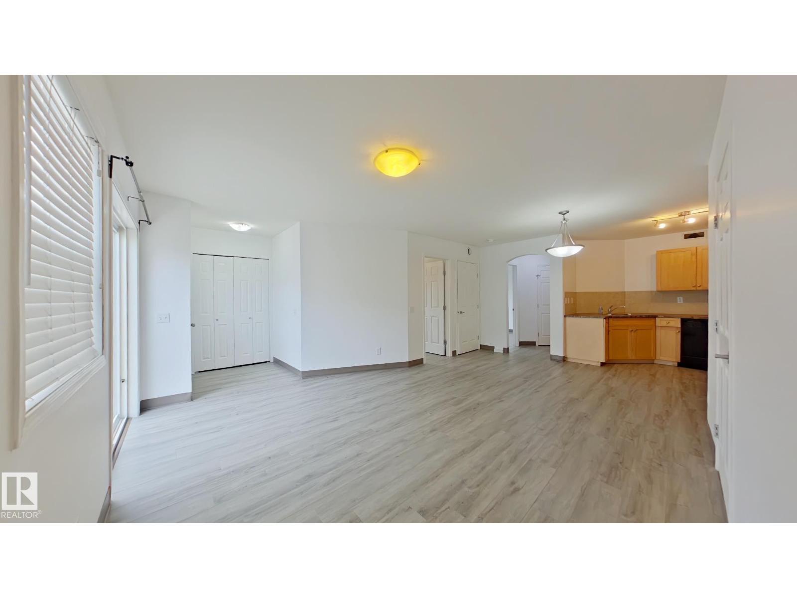#67 150 EDWARDS DR SW
