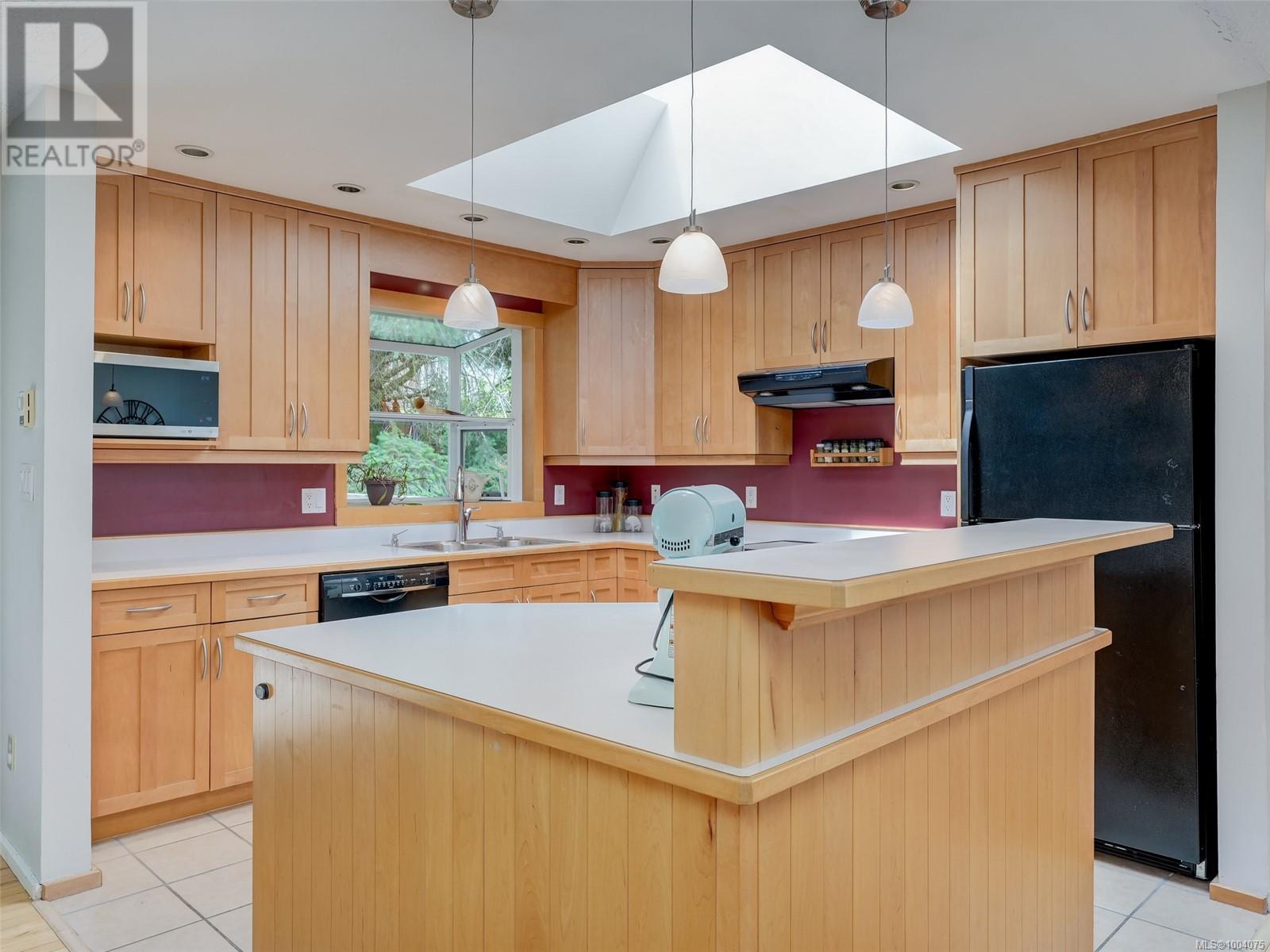 823 Cecil Blogg Dr