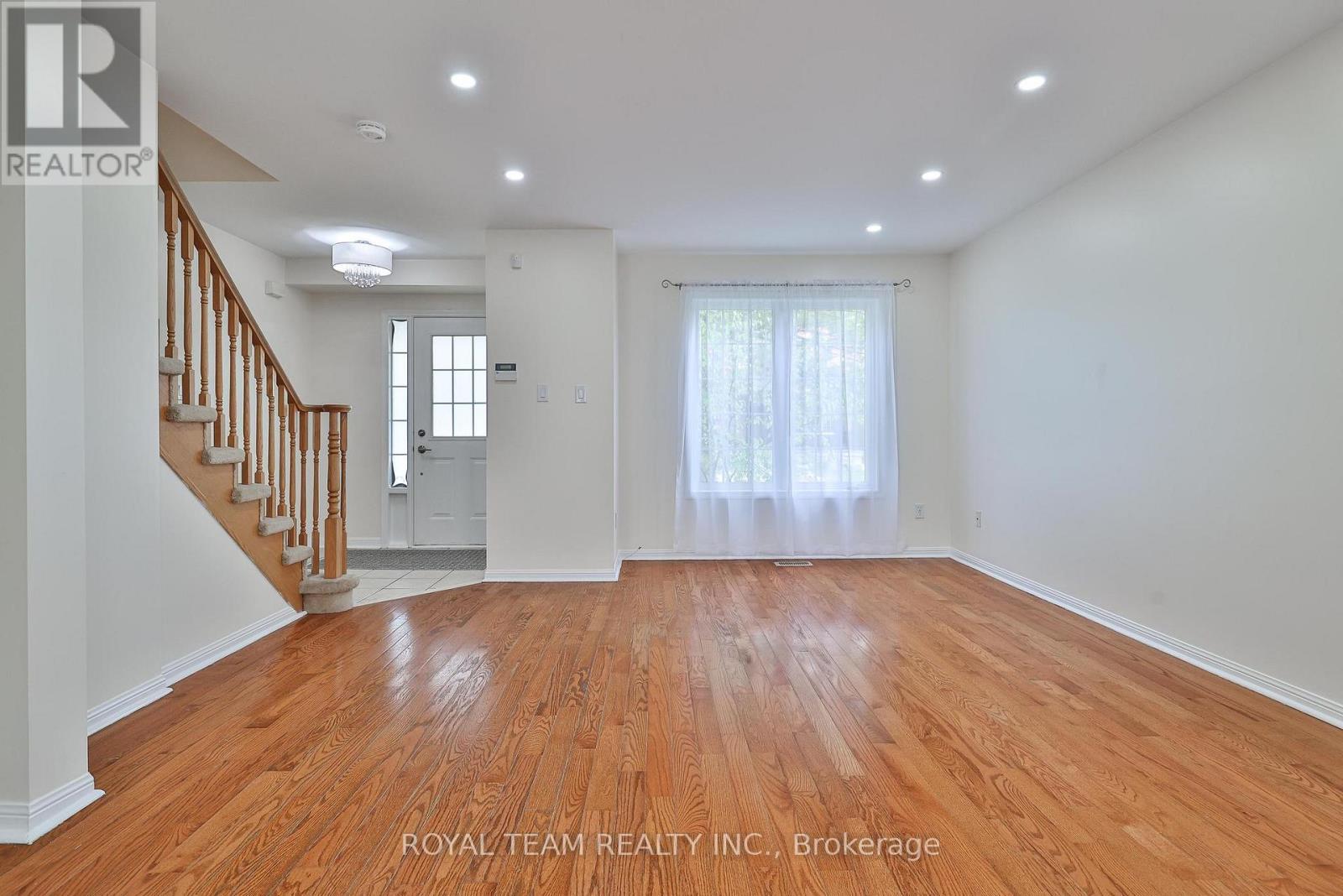 2439 HOLLYBROOK DRIVE