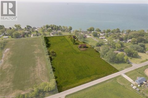 29 OLD LAKESHORE Road Port Dover ON N0A1N3