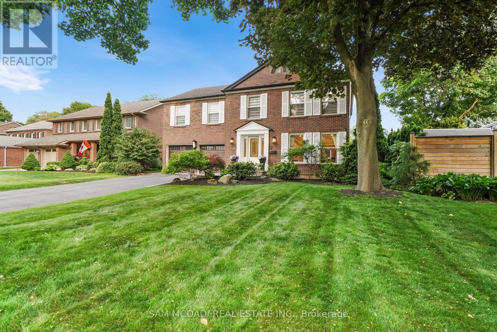 1882 SHERWOOD FORREST CIRCLE