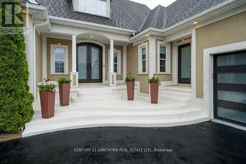 62 DAVEY CRESCENT Loyalist (Amherstview) ON K7N1X7