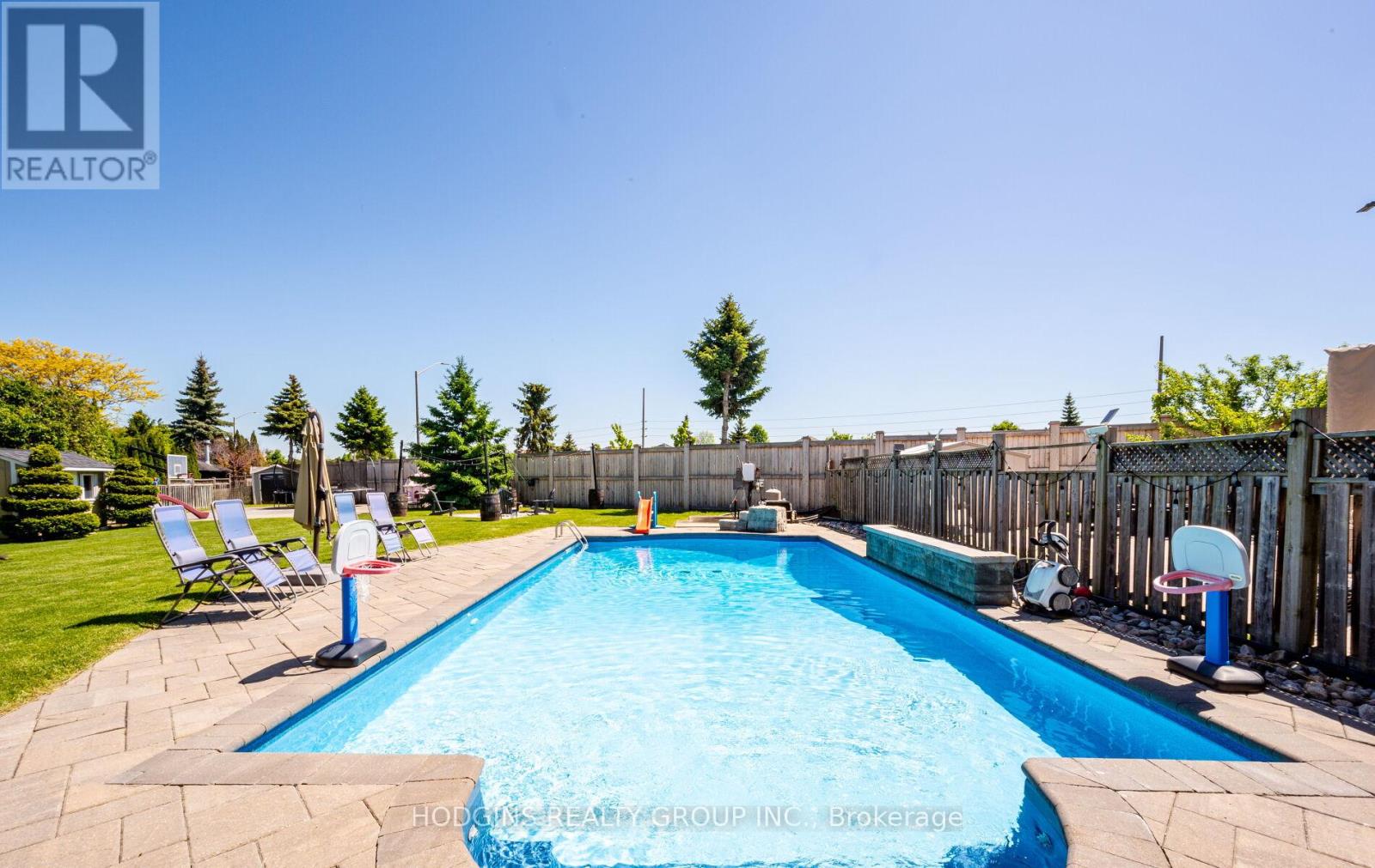 1376 AVON DRIVE