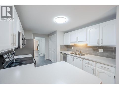 272 Green Avenue W Unit# 208 Penticton BC V2A3T2