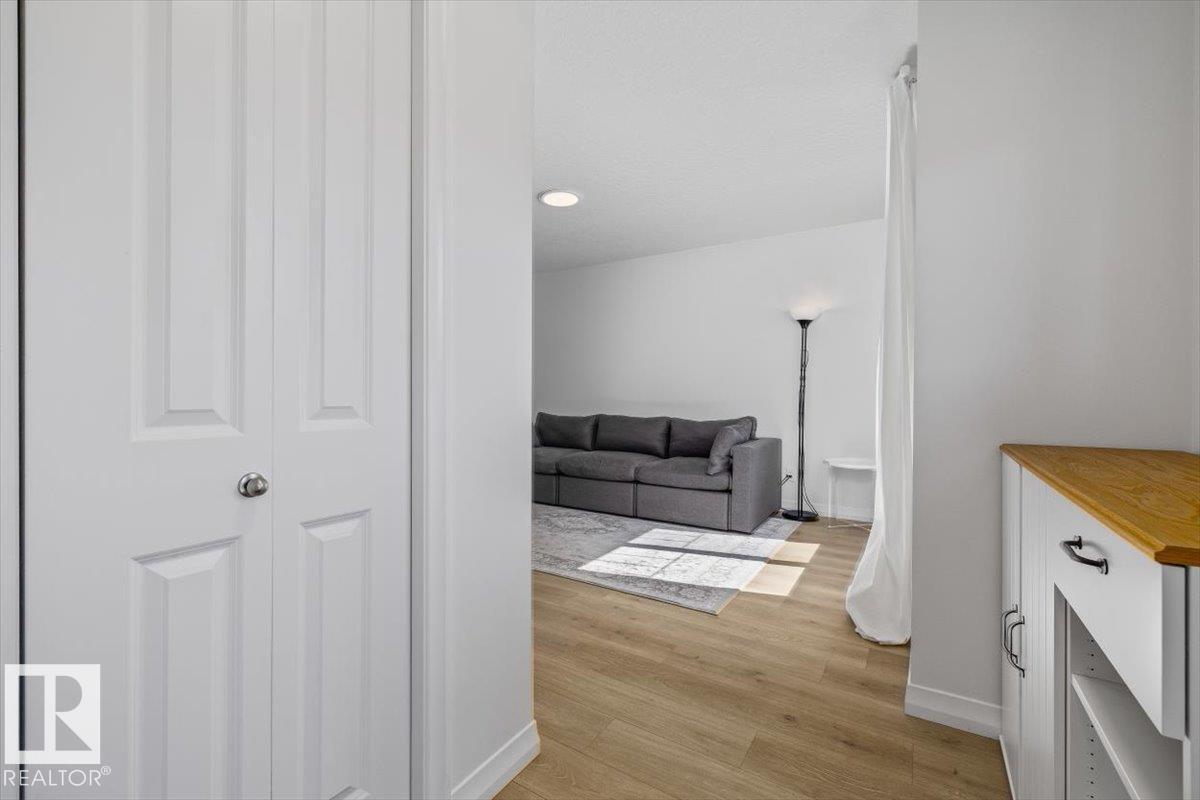 2418 TRUMPETER WY NW