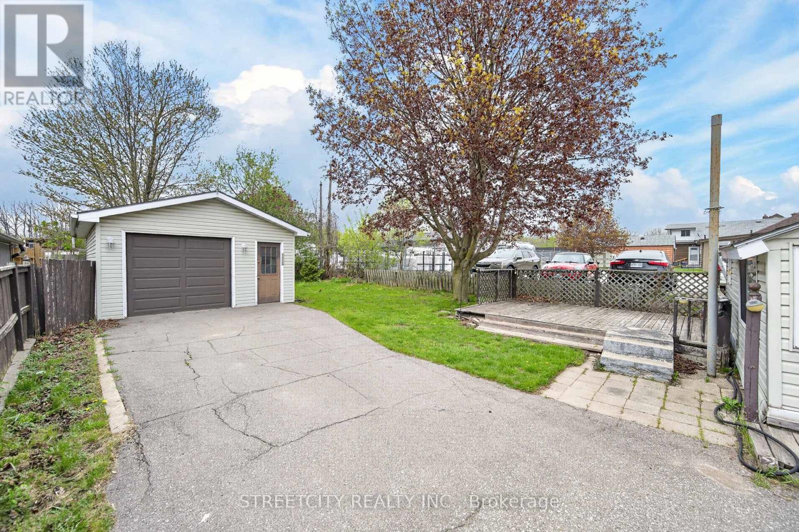 384 BROCK STREET N