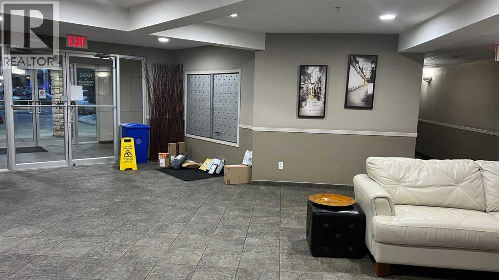 1208, 12 Cimarron Common