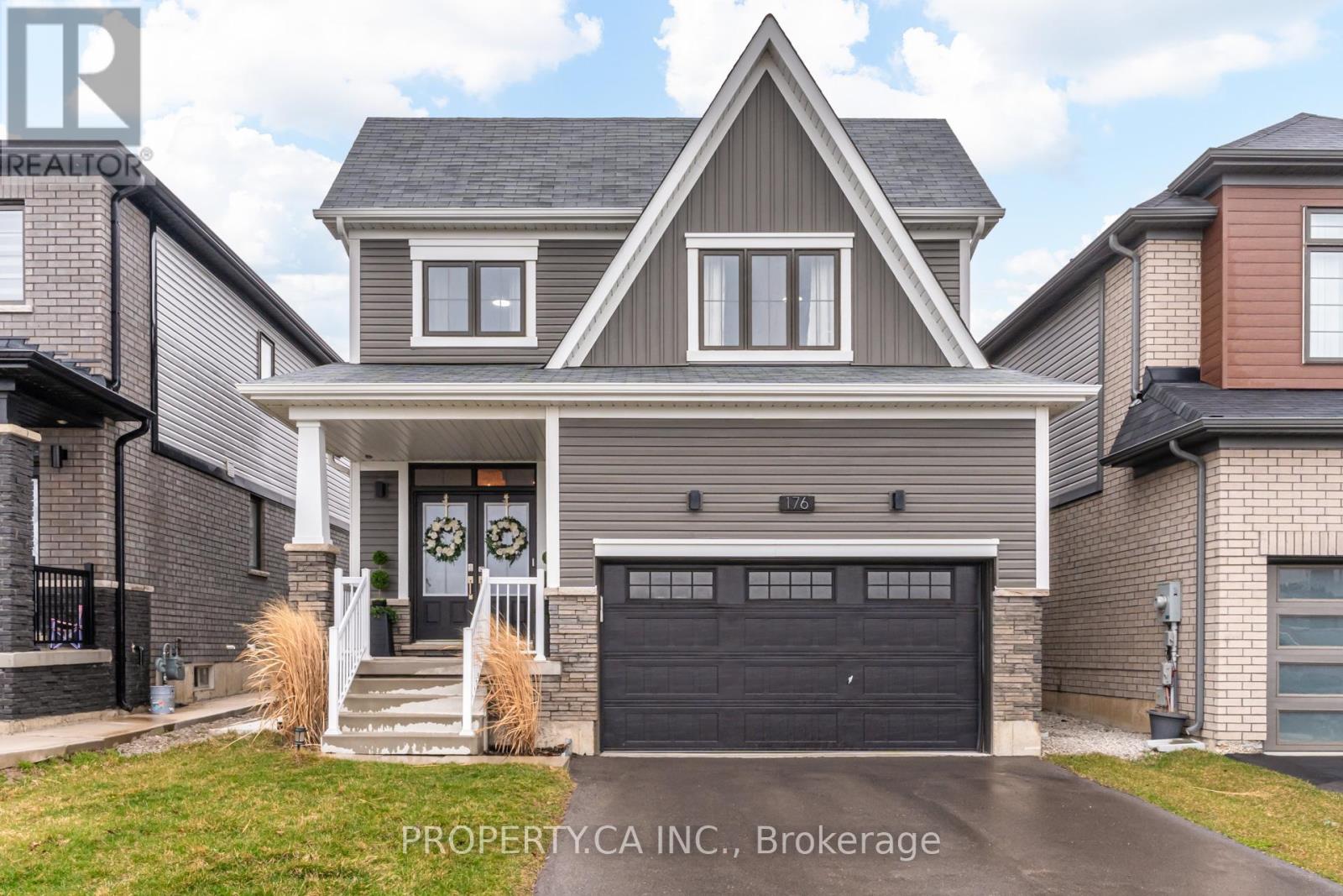 Photo 1 of 46 — 176 WHITHORN CRESCENT, Haldimand, ON N3W0G7