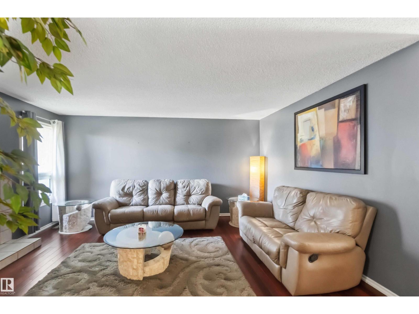14121 23 ST NW