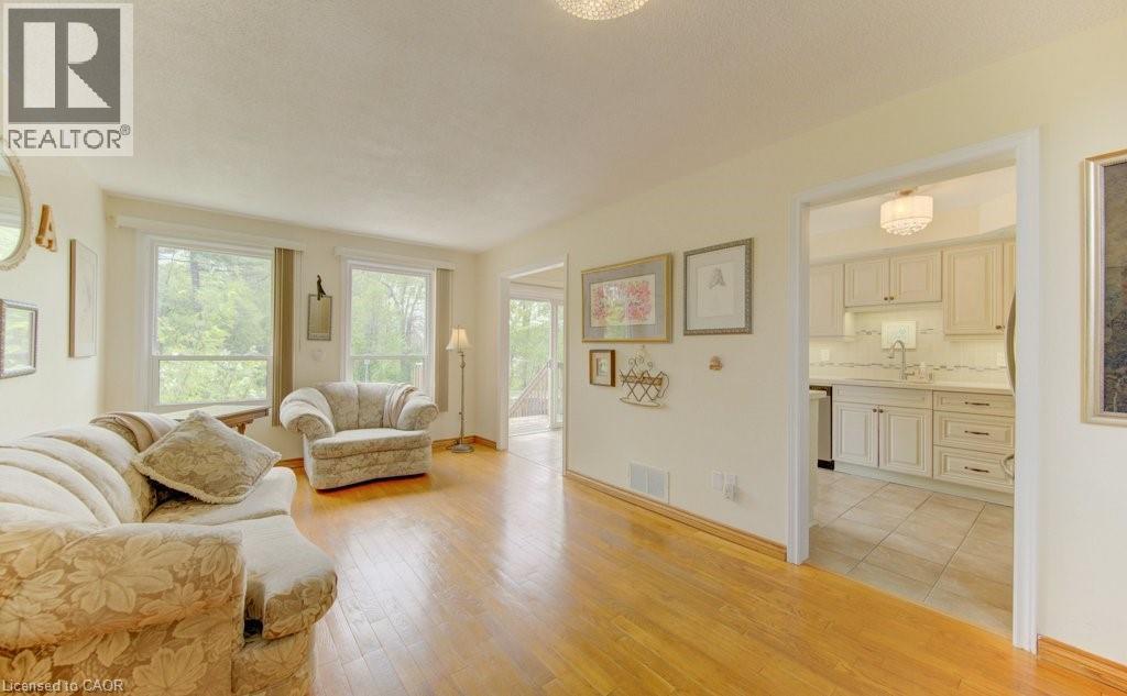 375 HOLIDAY INN Drive Unit# 28