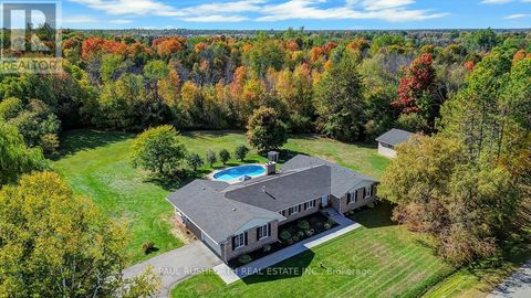 15 RICHLAND DRIVE Ottawa ON K0A2Z0