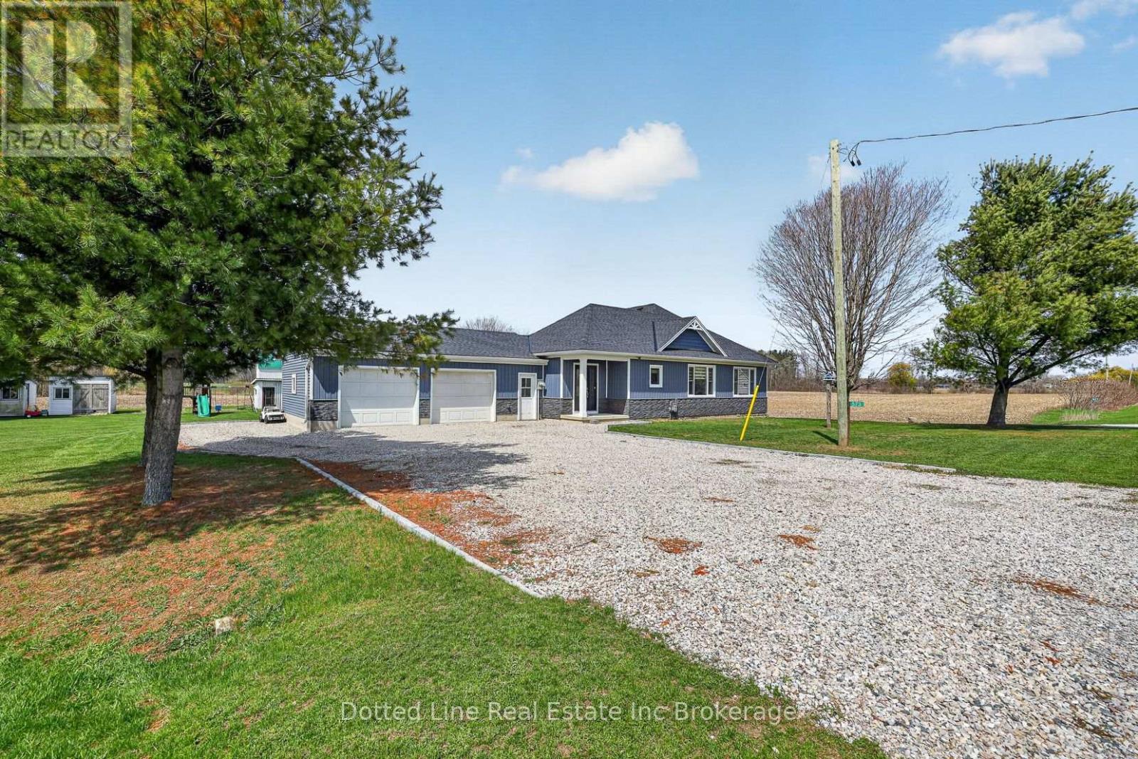 573 NORFOLK COUNTY RD 28 ROAD W