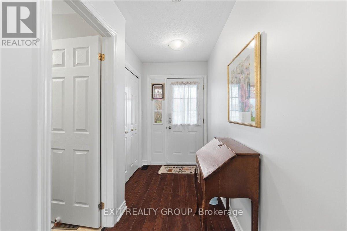 26 LOCKWOOD DRIVE - Photo 4