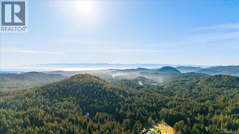 405 Hazlitt Creek Rd Highlands BC V9E2A3