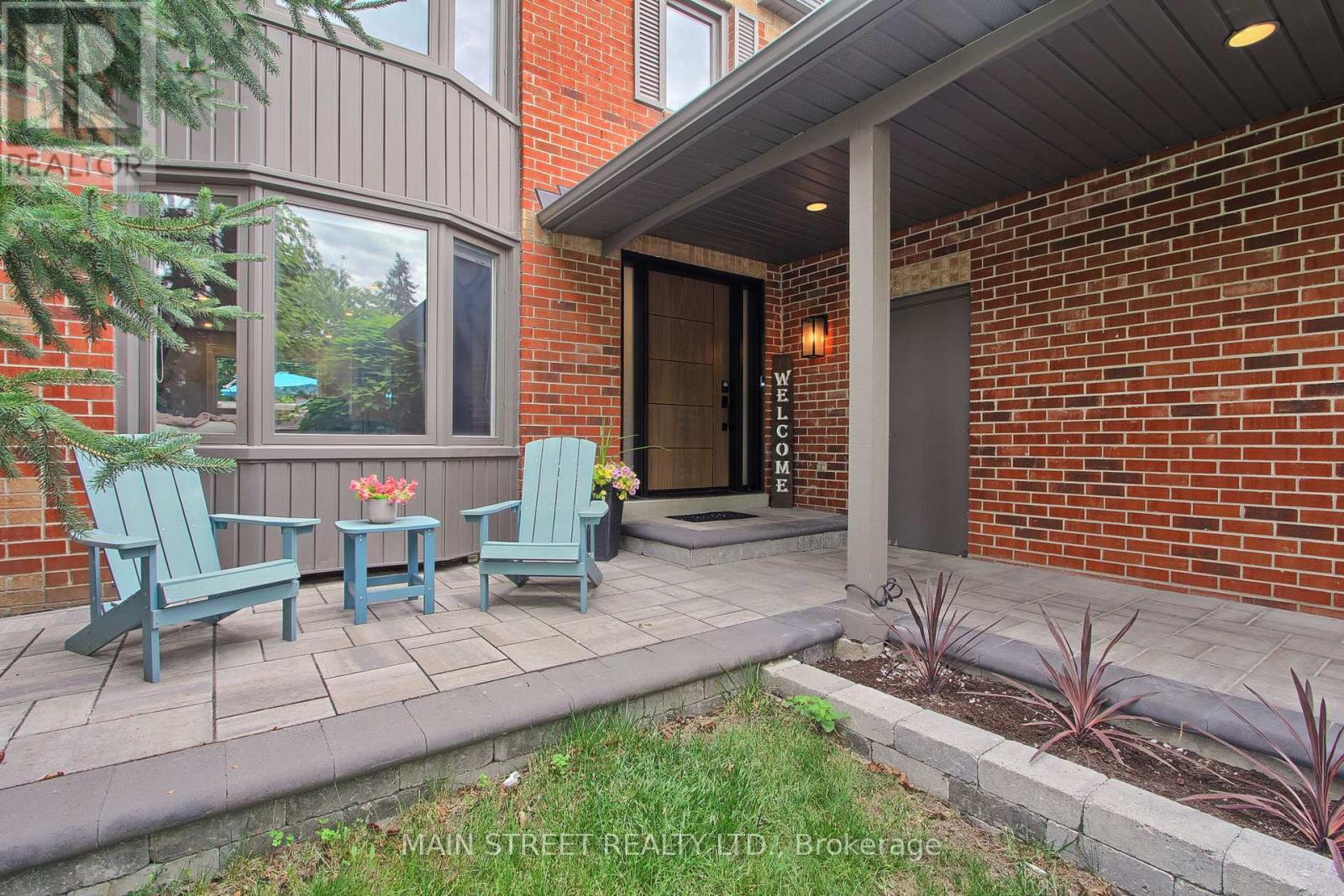 111 PEEVERS CRESCENT