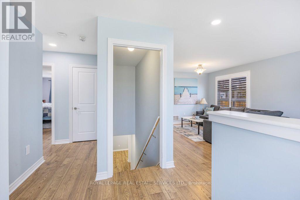 74 ROBERT STREET S