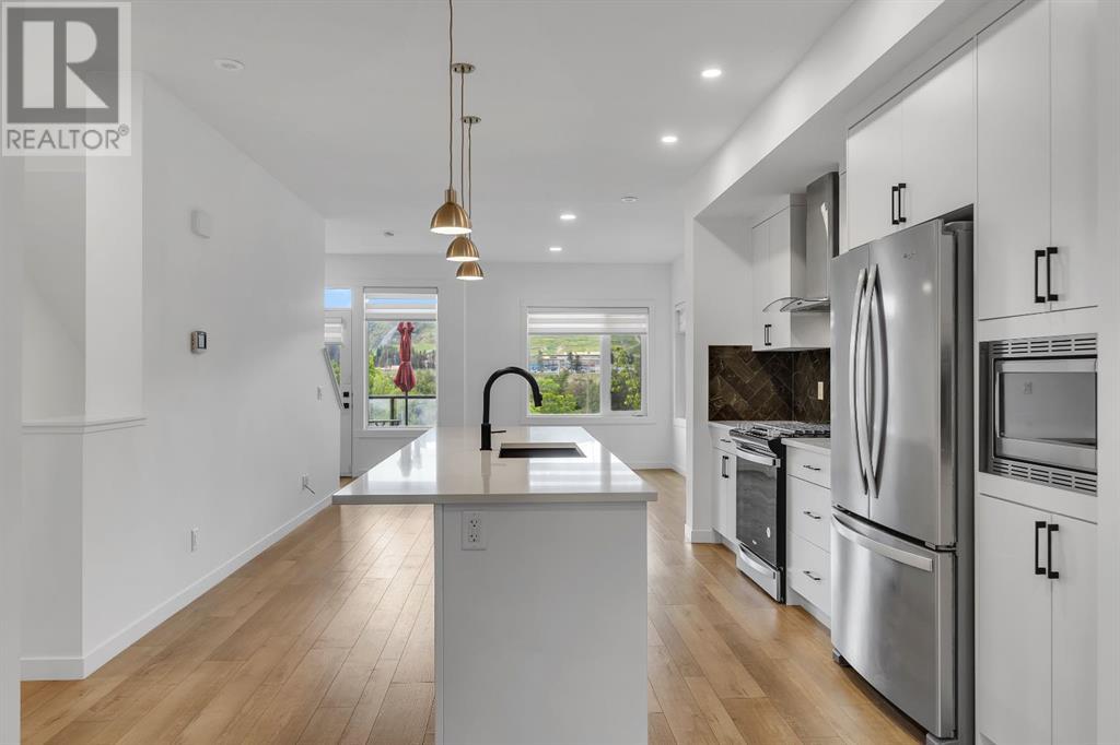 169 Greenbriar Place NW