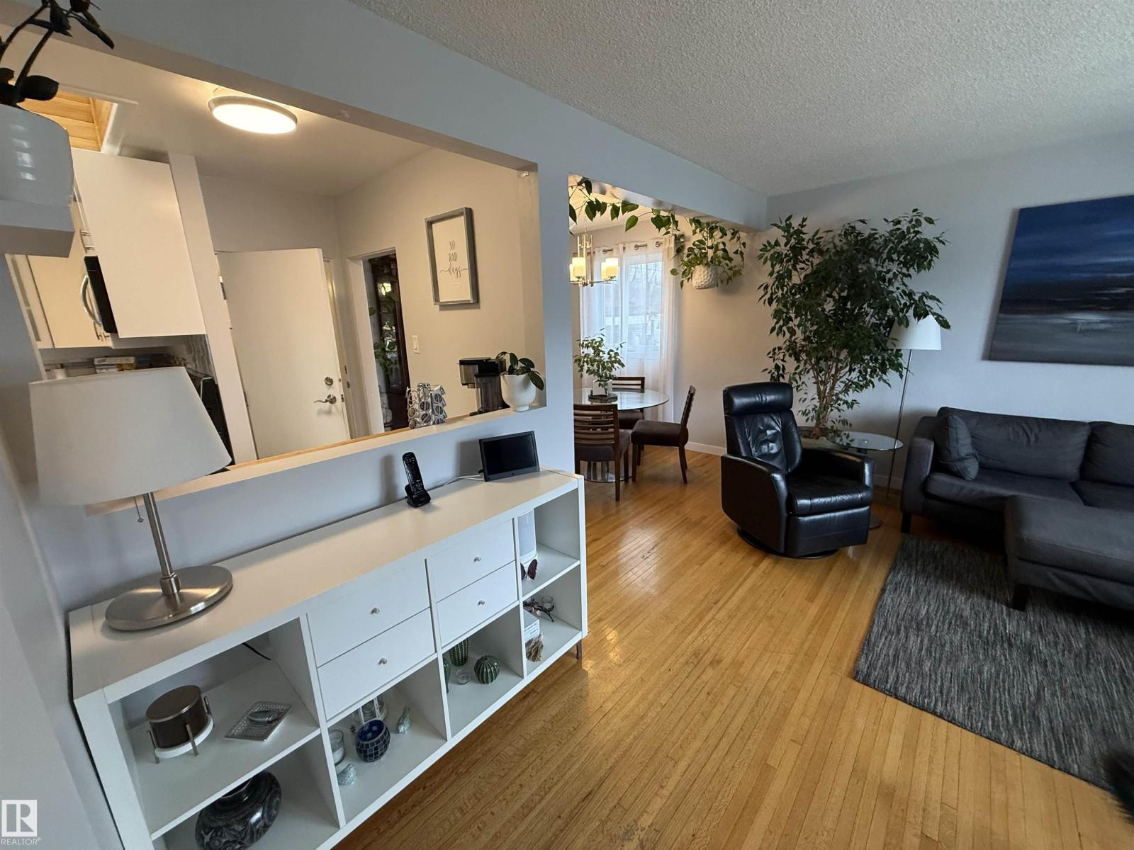 11948 132 ST NW
