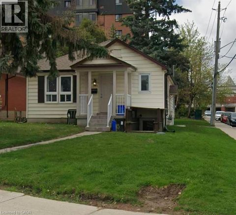 185 REGINA Street N Waterloo ON N2J3B4