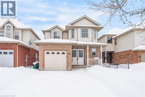224 PINELAND Court Waterloo ON N2T2S3