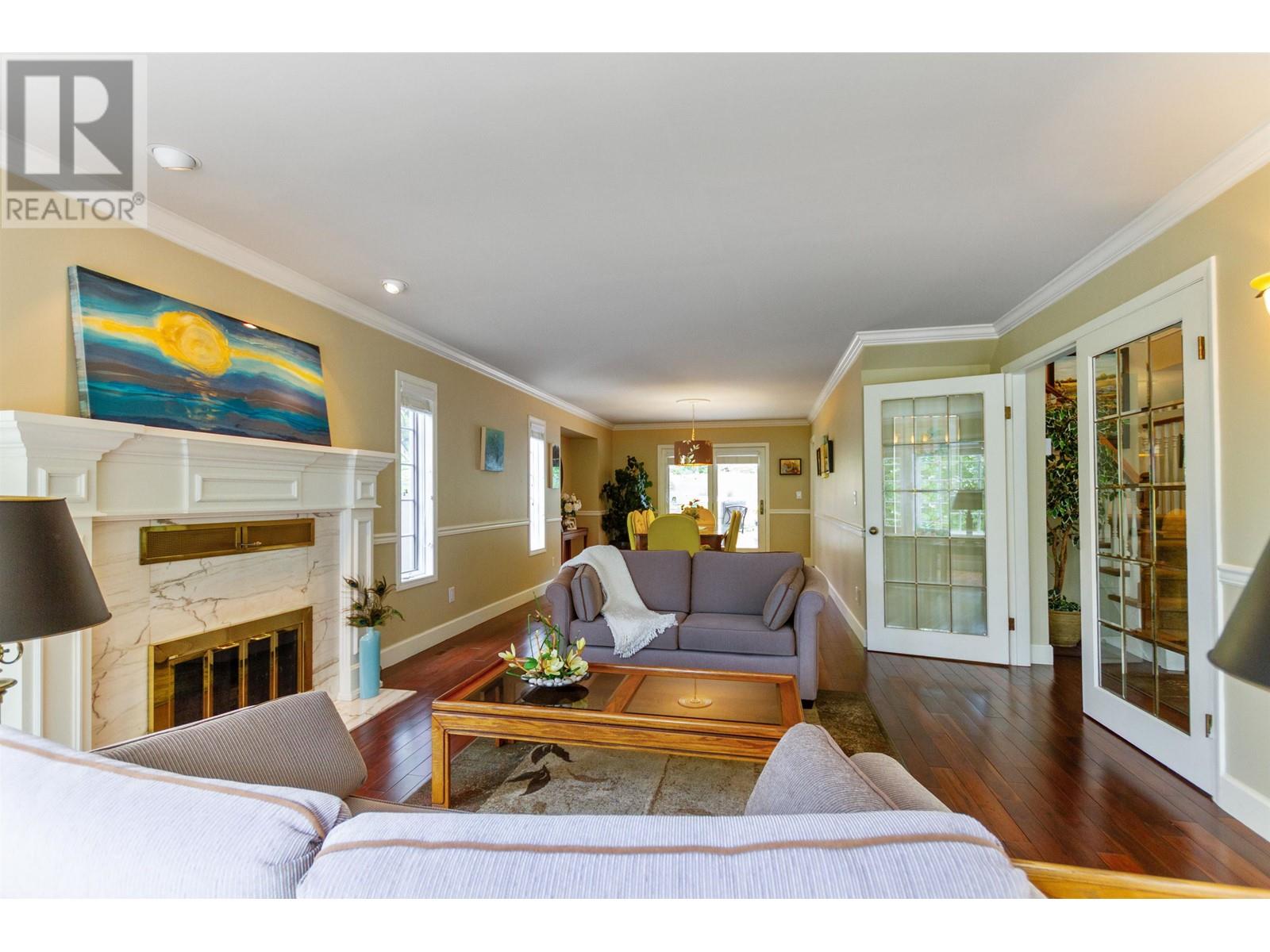 408 RIVERVIEW CRESCENT