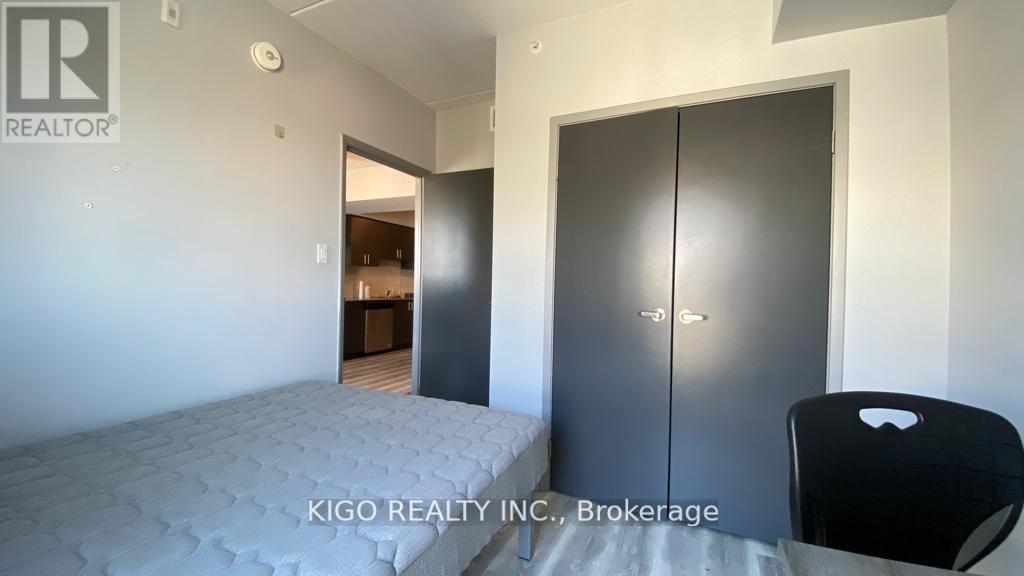 G-503 - 275 LARCH STREET