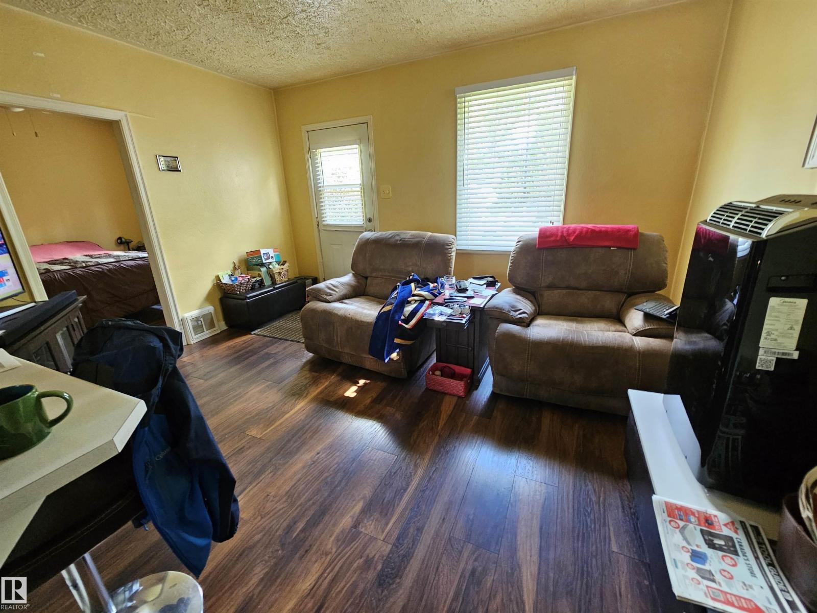 10438 147 ST NW