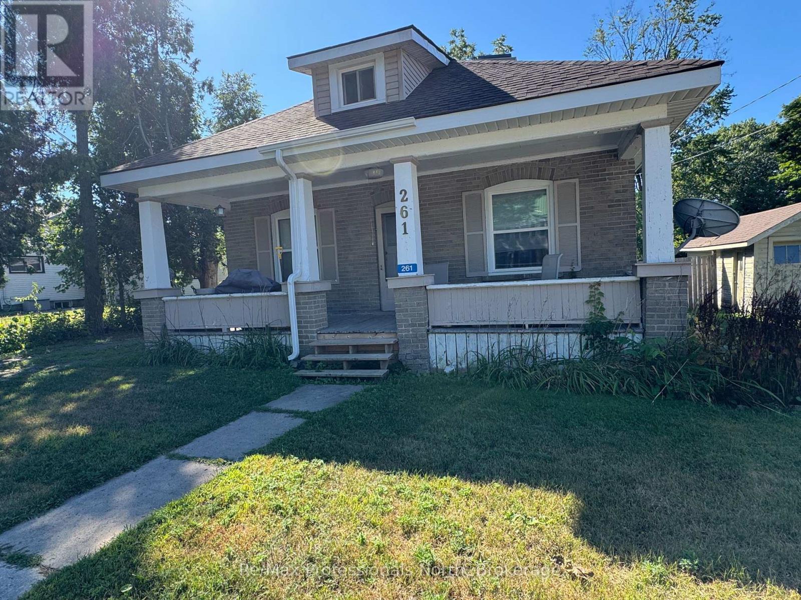 261 HOTCHKISS STREET