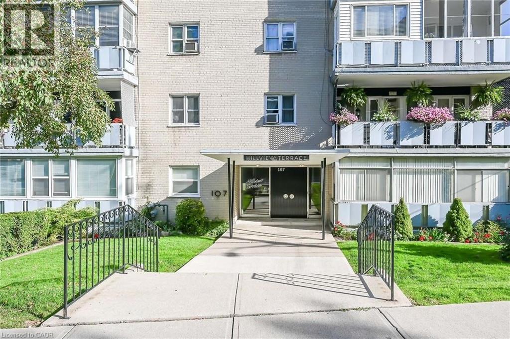 Photo 1 of 15 — 107 ST JOSEPH'S Drive Unit# 405, Hamilton, ON L8N2G1