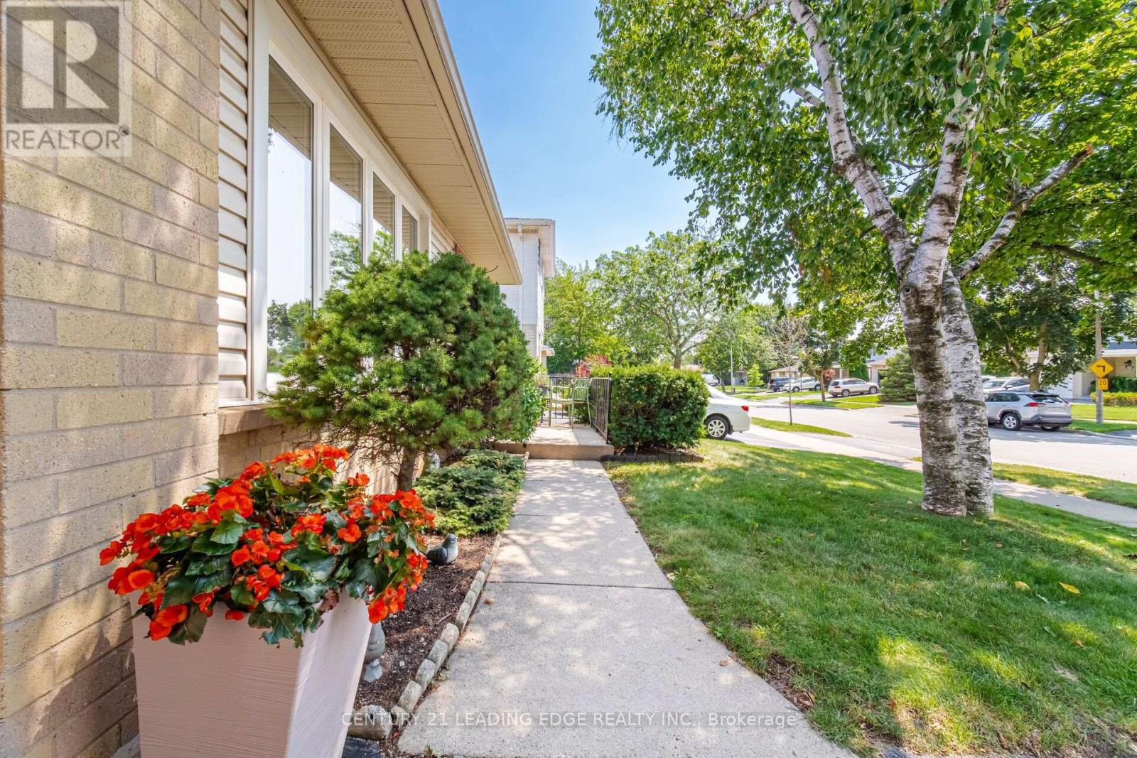 3245 LANSDOWN DRIVE
