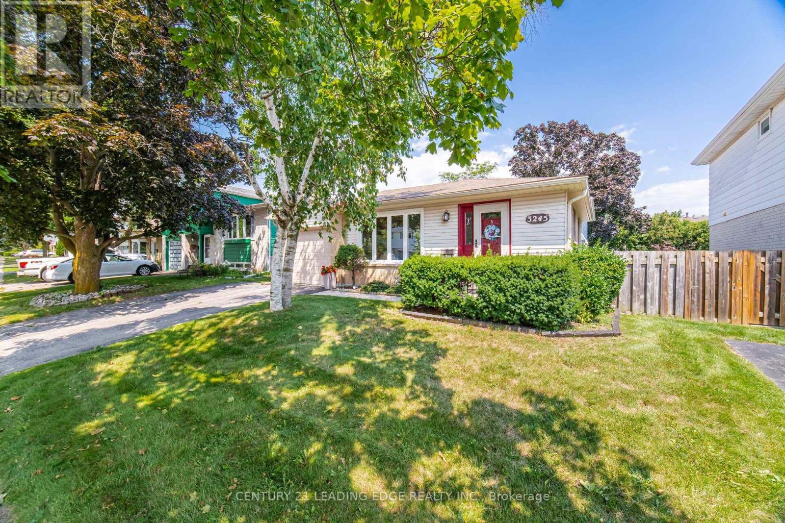 3245 LANSDOWN DRIVE