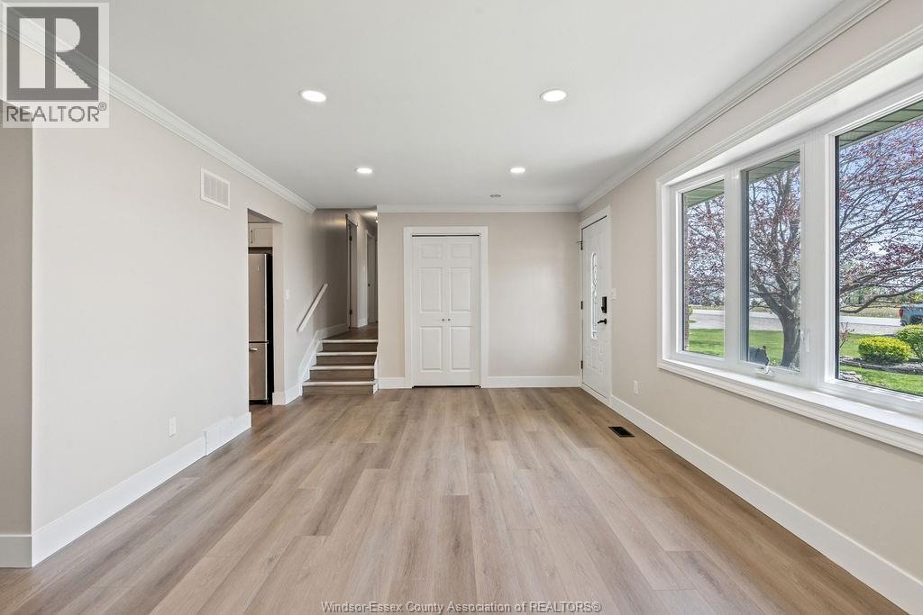157 FAIRVIEW AVENUE East