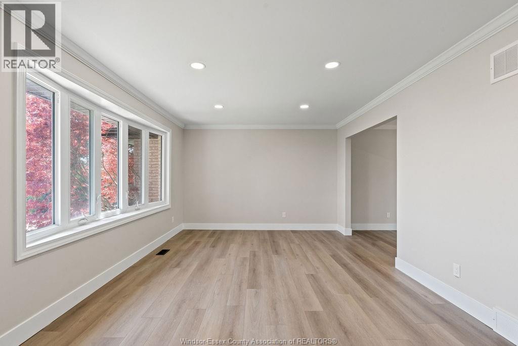 157 FAIRVIEW AVENUE East