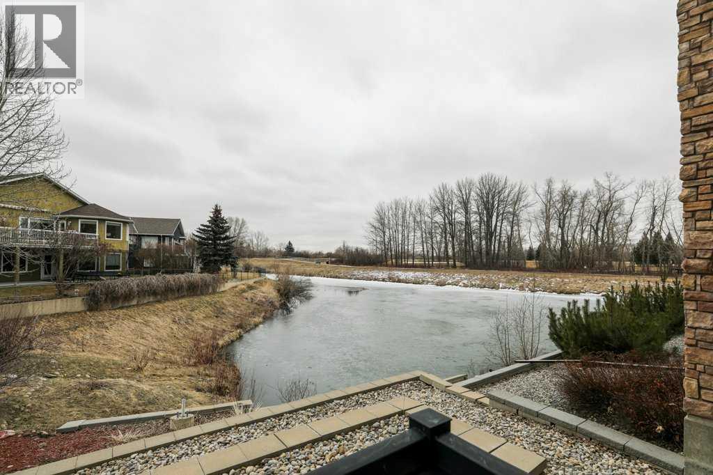 102, 500 7 Street  NW