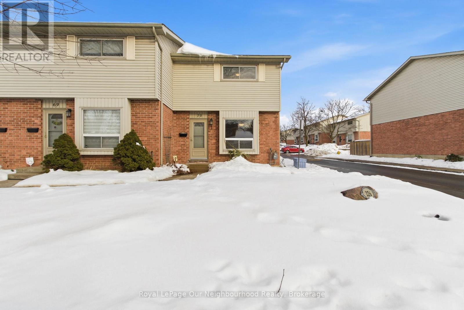 70 - 226 HIGHVIEW AVENUE W