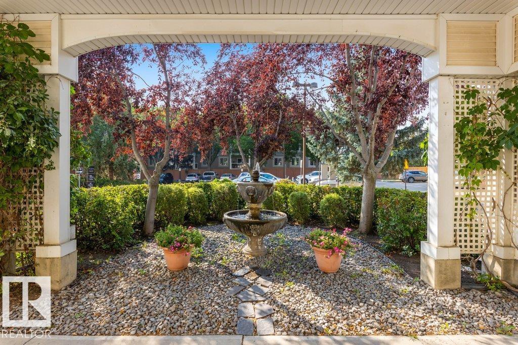 #210 78 MCKENNEY AV