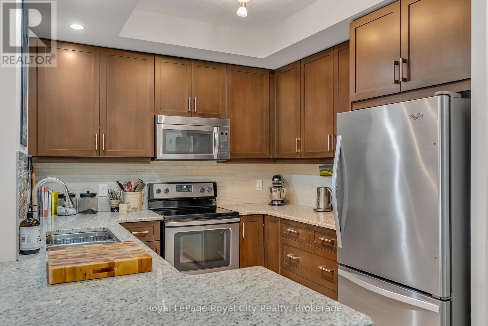 603 - 150 WELLINGTON STREET E