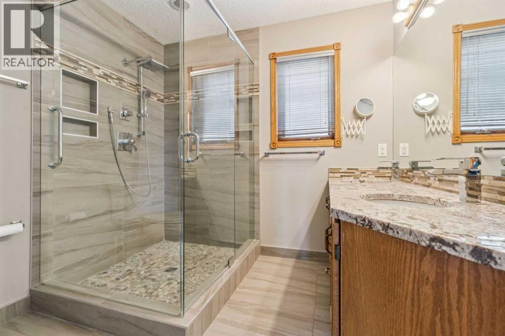 7117 California Boulevard NE