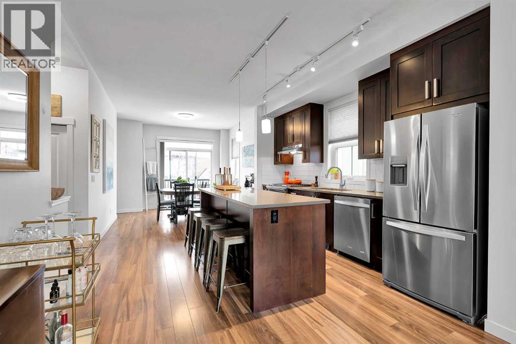 898 Sherwood Boulevard NW