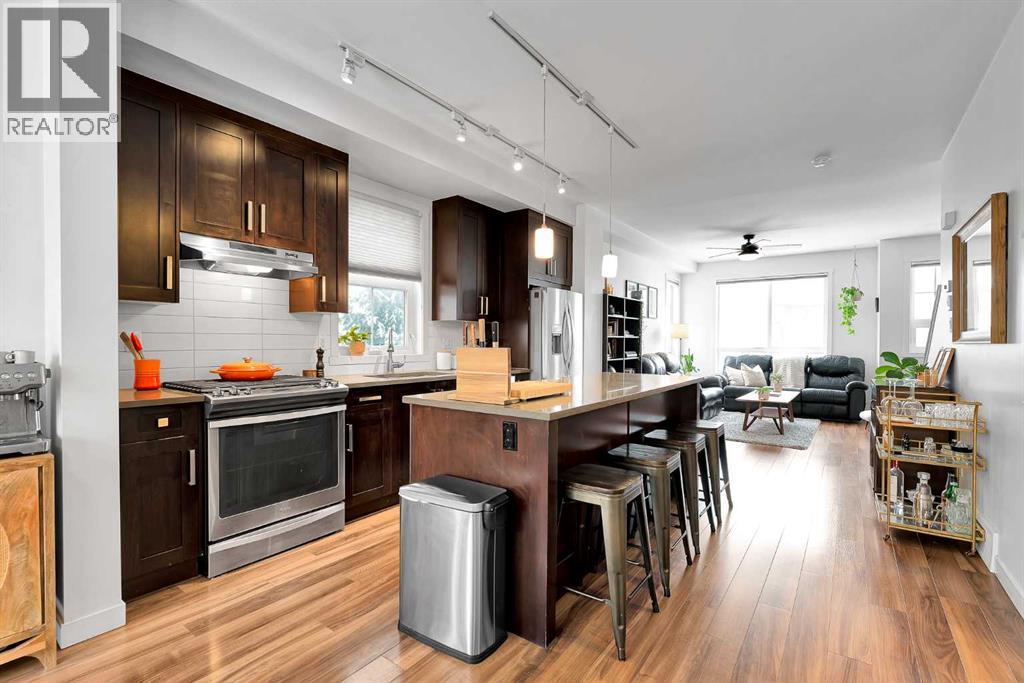 898 Sherwood Boulevard NW