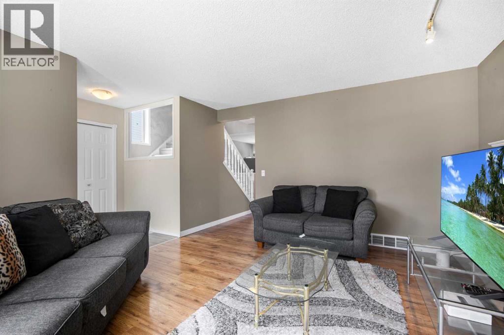 43 Covington Close NE