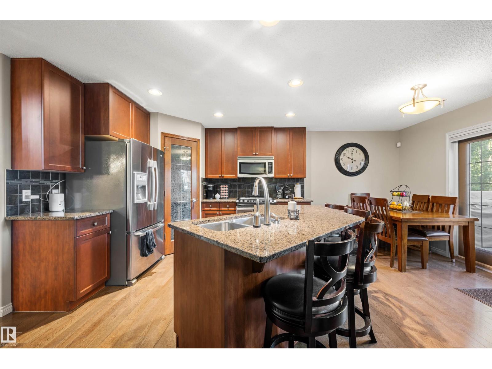 612 FOXTAIL LN