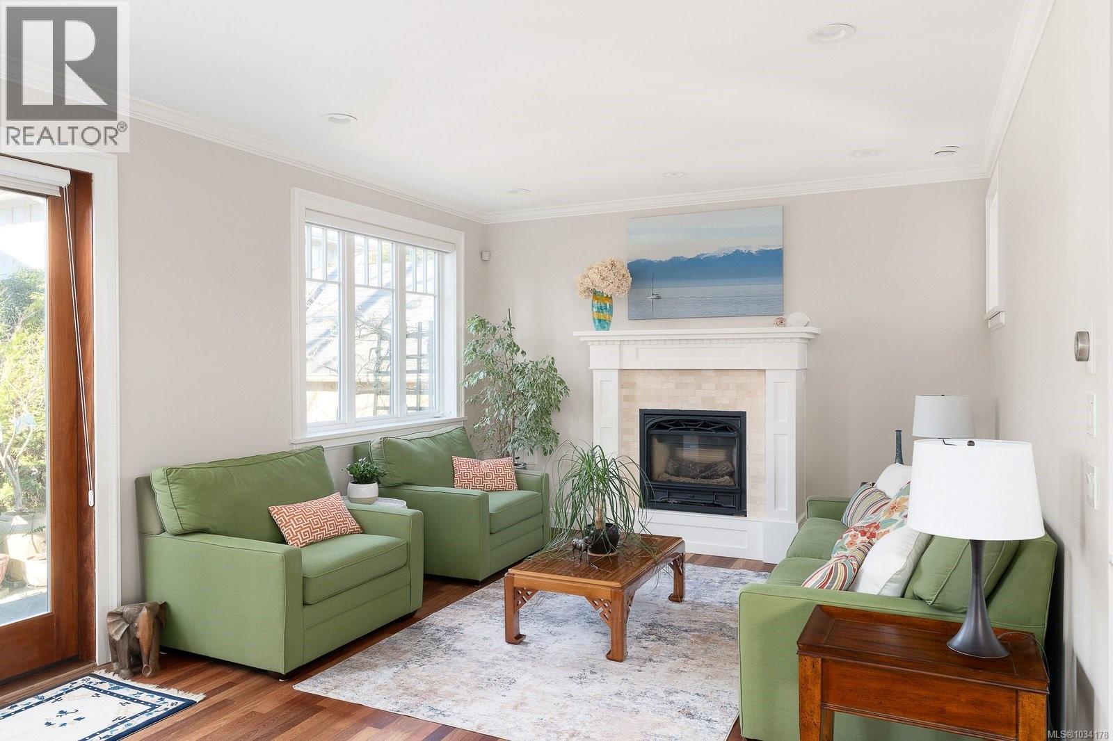 238 Richmond Ave
